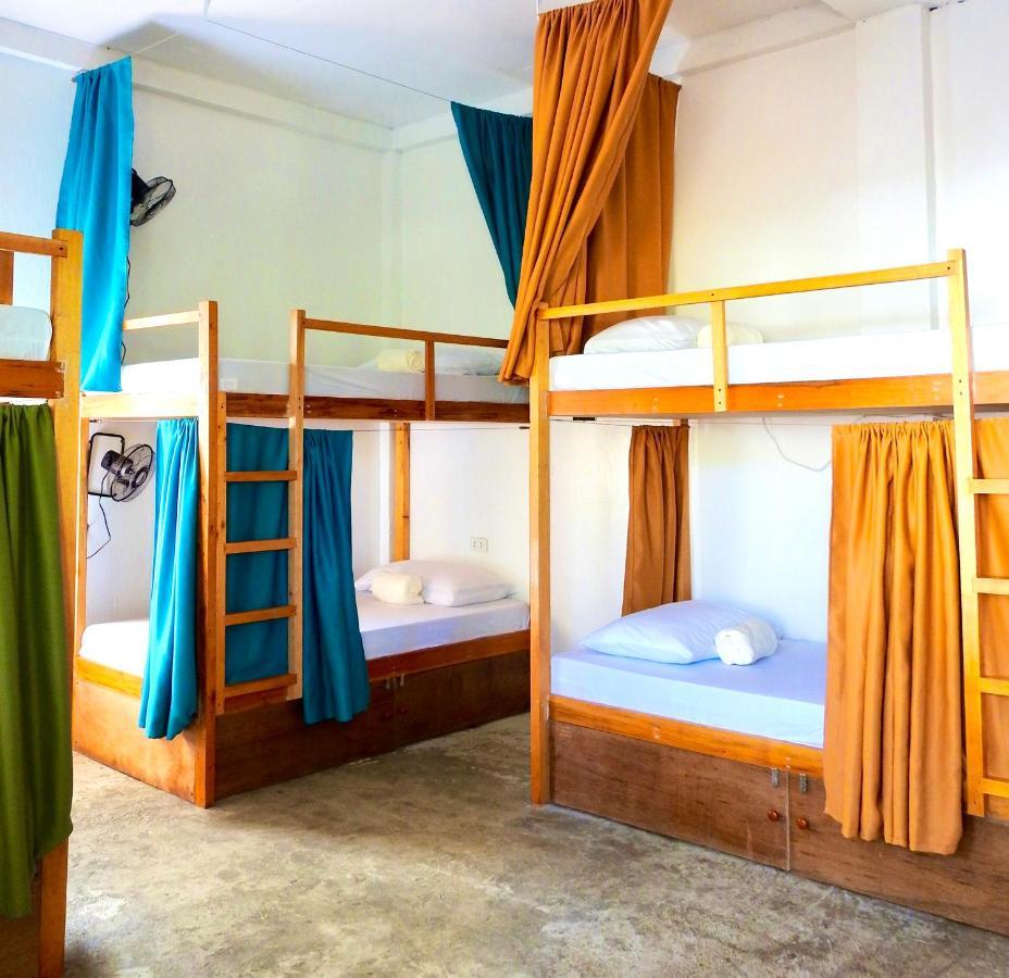 Three Little Birds Surf Hostel General Luna  Εξωτερικό φωτογραφία